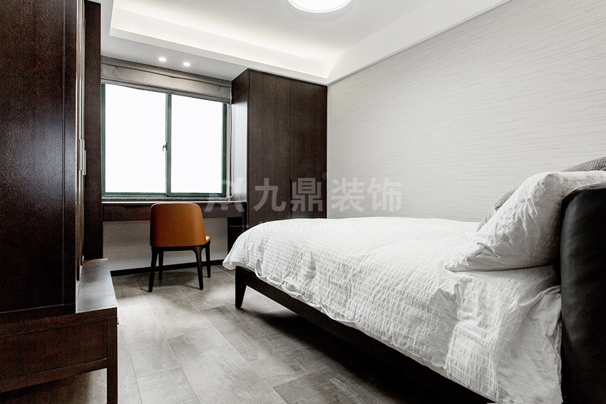 次臥裝修實(shí)景圖